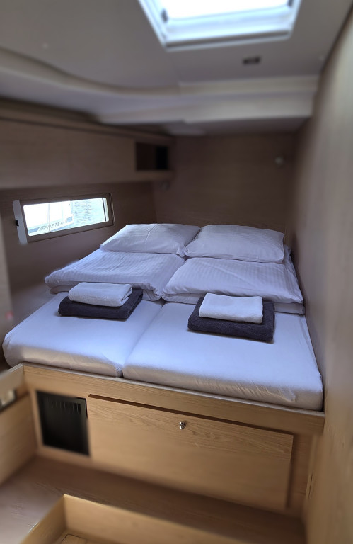 Yacht BENETEAU - Oceanis 51.1 "Avocado"