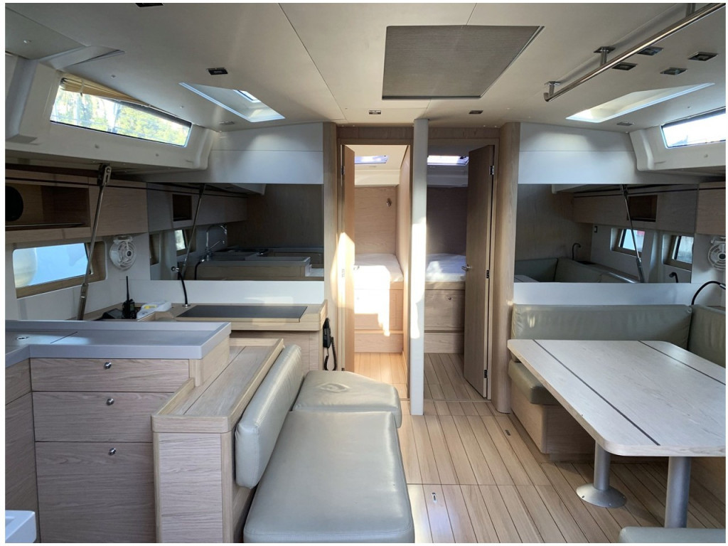 Yacht BENETEAU - Oceanis 51.1 "Avocado"