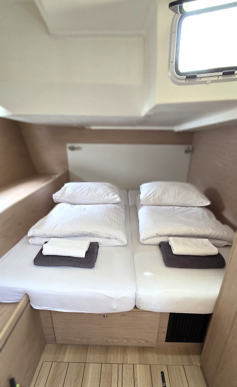 Yacht BENETEAU - Oceanis 51.1 "Avocado"