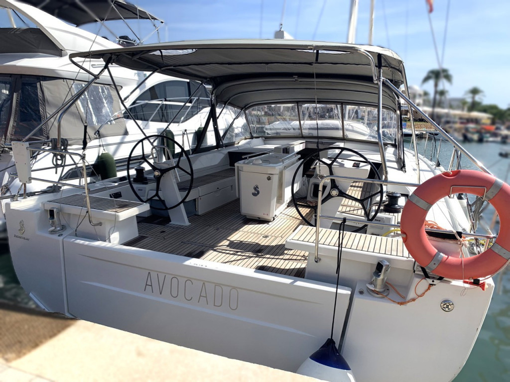 Yacht BENETEAU - Oceanis 51.1 "Avocado"