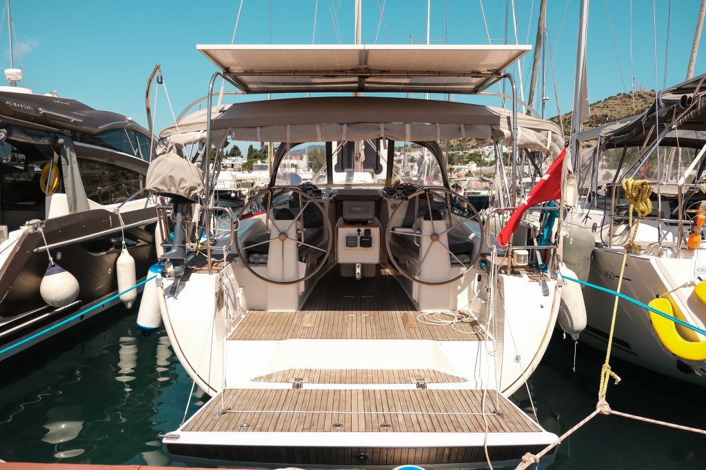 Yacht BAVARIA - Cruiser 40 "Spark"