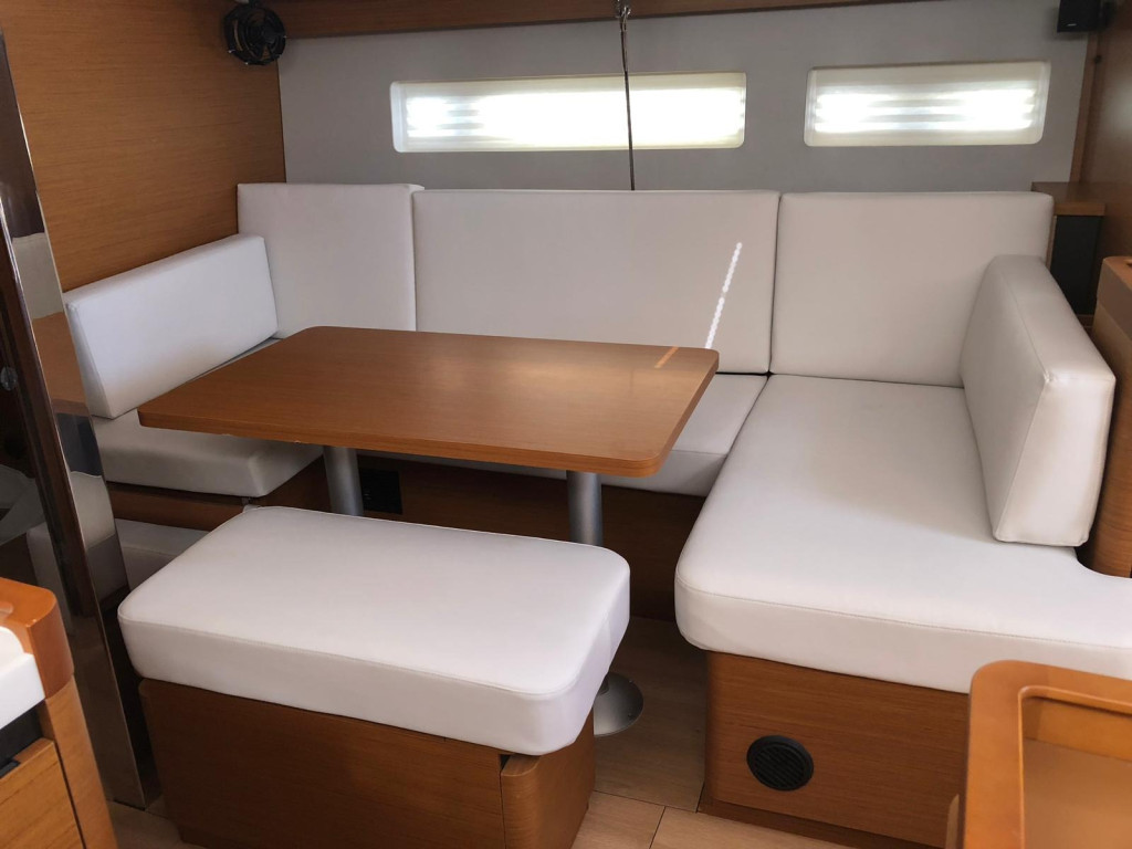 Yacht JEANNEAU - Sun Odyssey 440 "Obi Wan Kenobi"