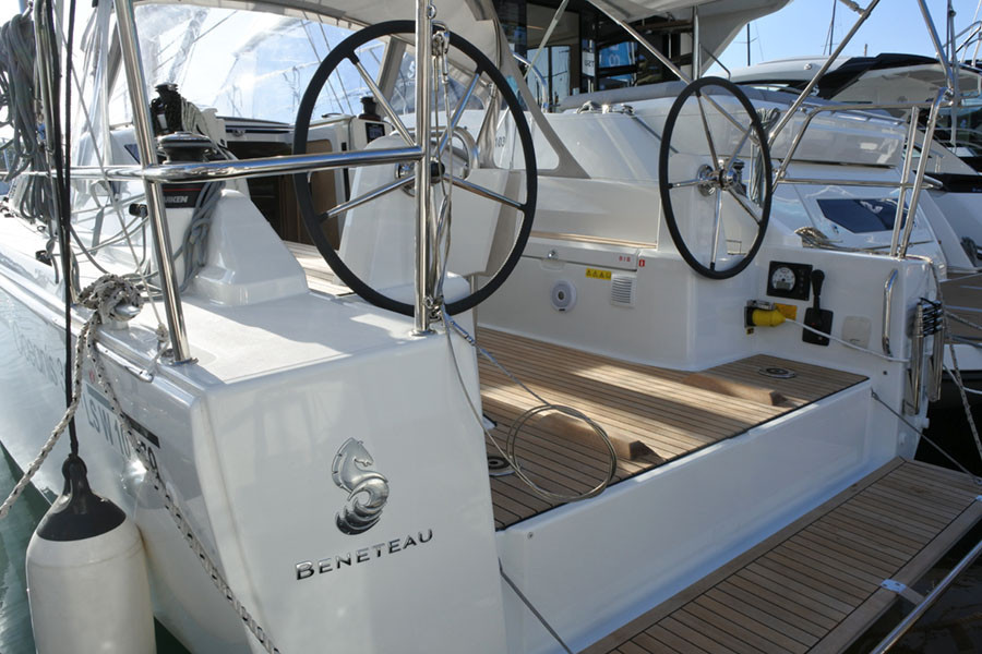 Yacht BENETEAU - Oceanis 30.1 "Tempus II"