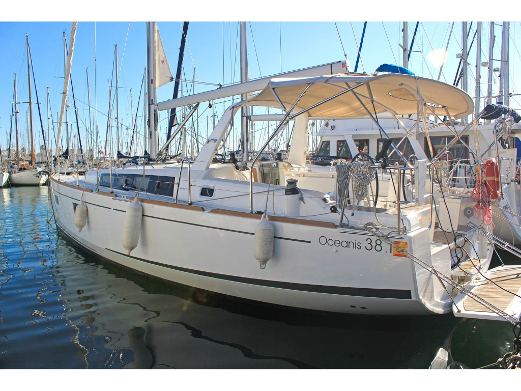 Yacht BENETEAU - Oceanis 38.1 "Vita"