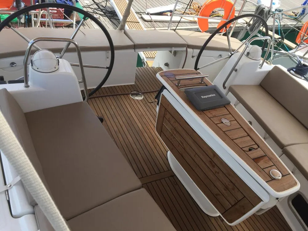 Yacht BENETEAU - Oceanis 50 family "Evita"