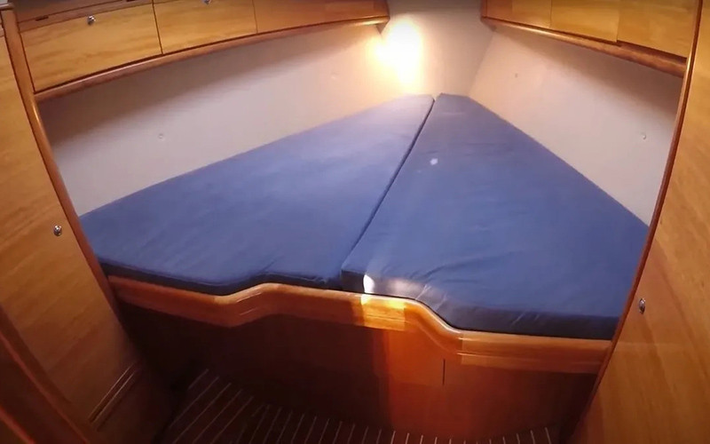 Yacht BAVARIA - 34 Cruiser "Evi"