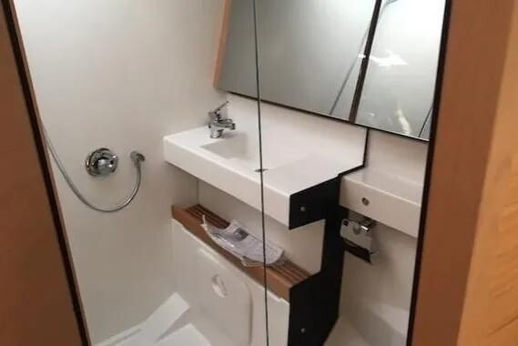 Yacht JEANNEAU - Sun Odyssey 440 "Bonbon"