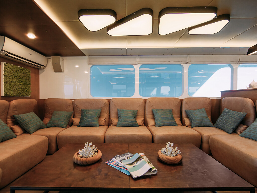 Yacht SALTED FIBER WORKS - Luxury Motor Yacht "Alice"