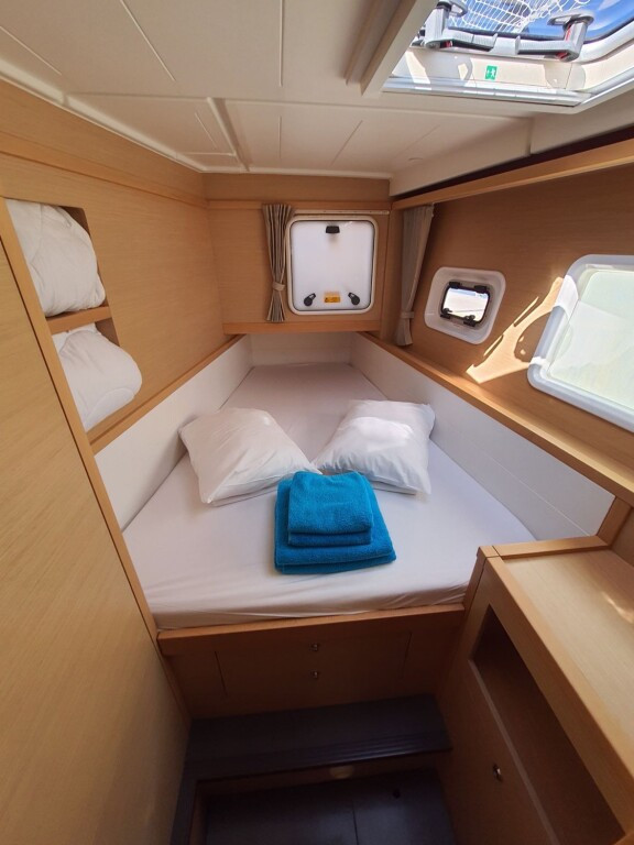 Yacht LAGOON - 39 "Pulpo"