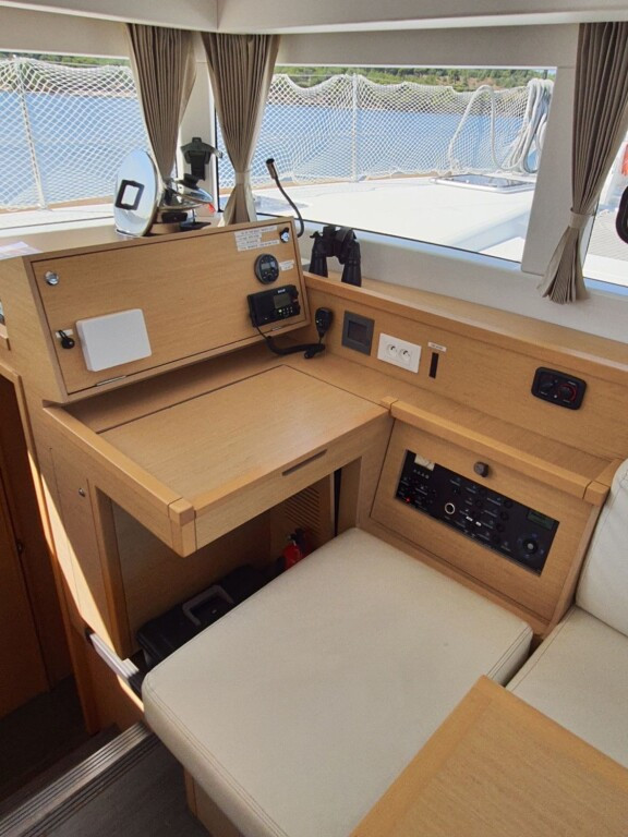 Yacht LAGOON - 39 "Pulpo"