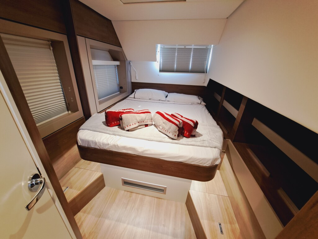 Yacht CATANA - Bali 4.6 "Cancelli del Cielo"