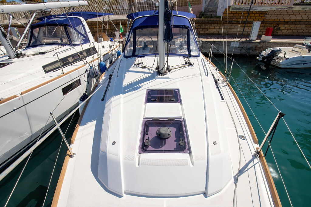 Yacht BENETEAU - Oceanis 35.1 "Levante"