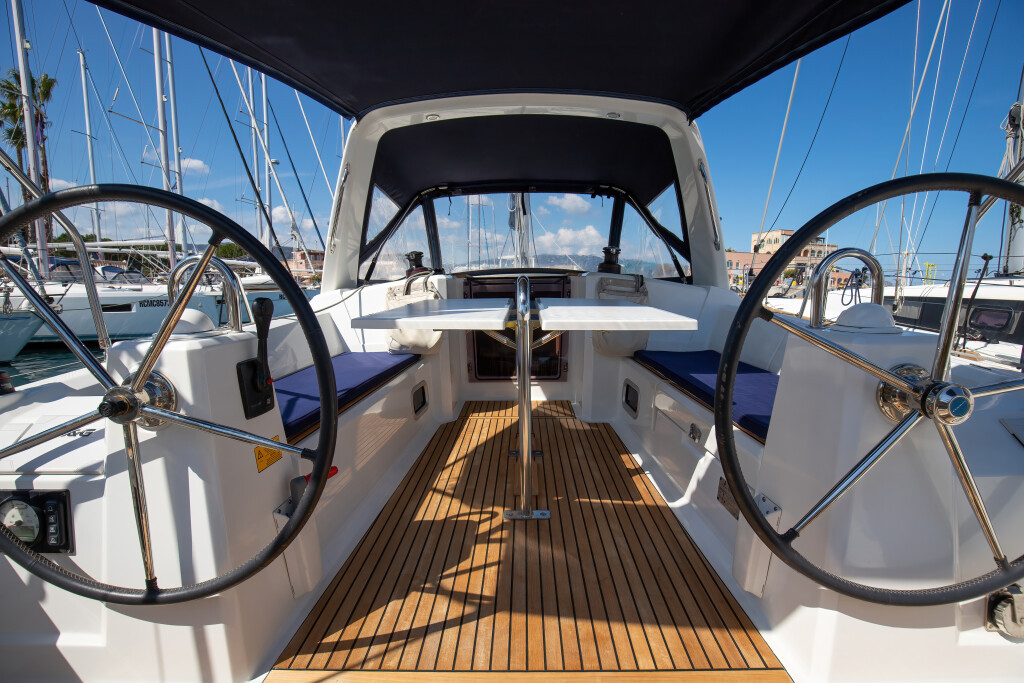 Yacht BENETEAU - Oceanis 35.1 "Levante"