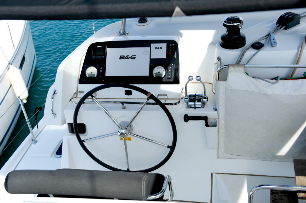 Yacht LAGOON - 42 "Full Moon"