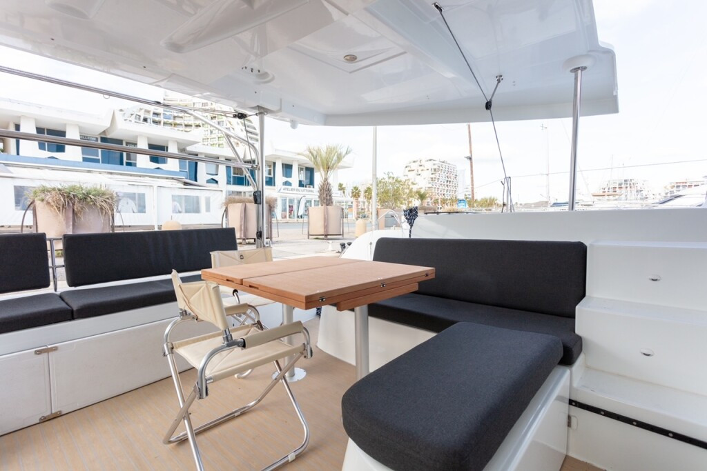 Yacht LAGOON - 46 "Jemale"