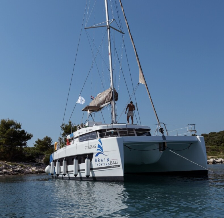 Yacht CATANA - Bali Catspace "My5ive"