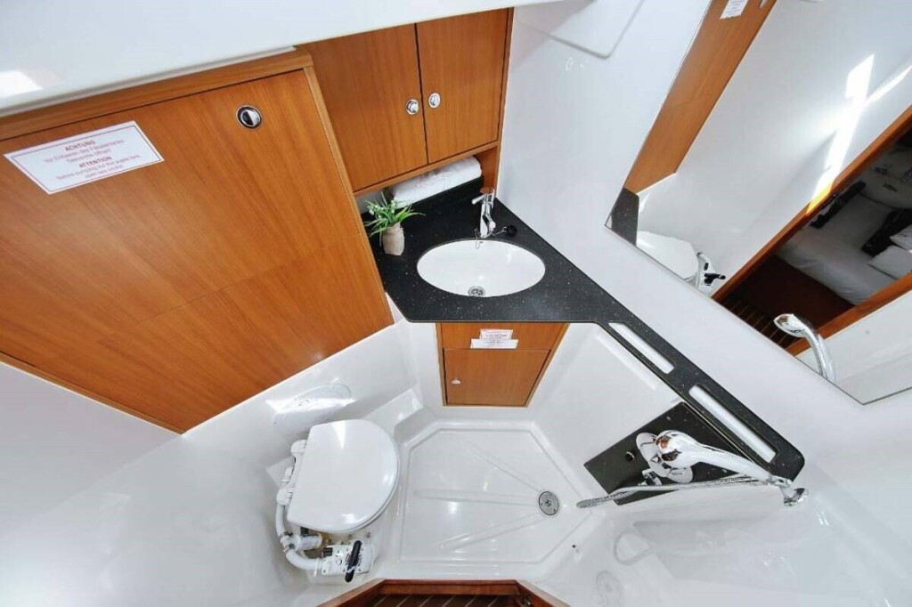 Yacht BAVARIA - Cruiser 45 "Kalimera"