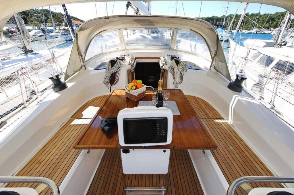 Yacht BAVARIA - Cruiser 45 "Kalimera"