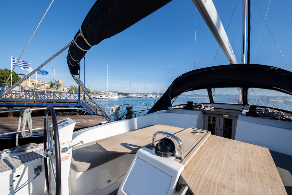 Yacht BAVARIA - Cruiser 51 "Wild at Sea"