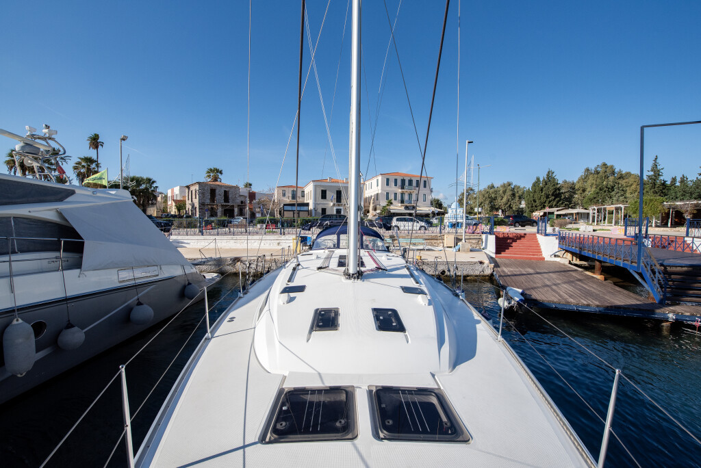 Yacht BAVARIA - Cruiser 51 "Wild at Sea"