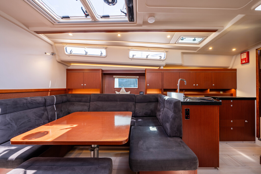 Yacht HANSE - 455 "Alexa"