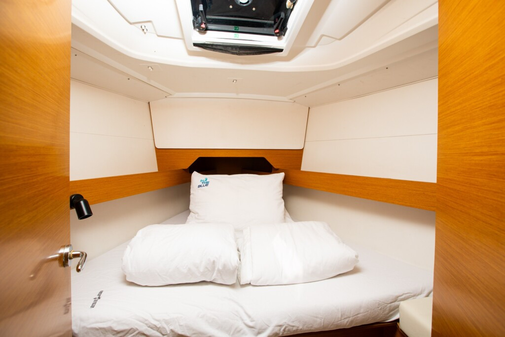 Yacht JEANNEAU - Sun Odyssey 349 "Gin Tonic"