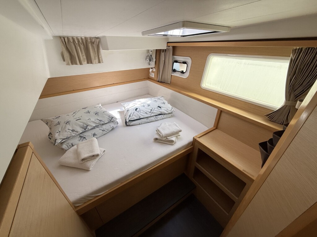 Yacht LAGOON - 39 "Cava"