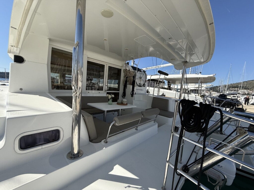 Yacht LAGOON - 39 "Cava"