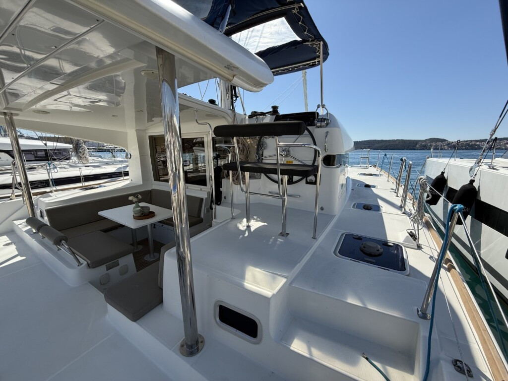 Yacht LAGOON - 39 "Cava"