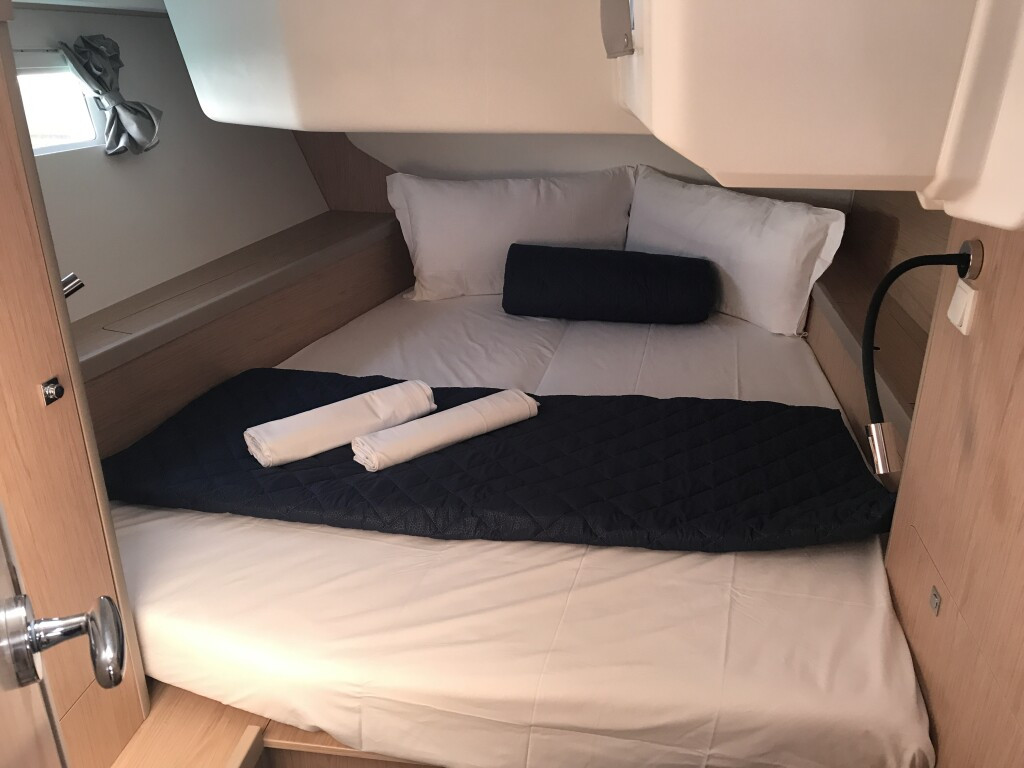 Yacht BENETEAU - Oceanis 45 "Algeiba"