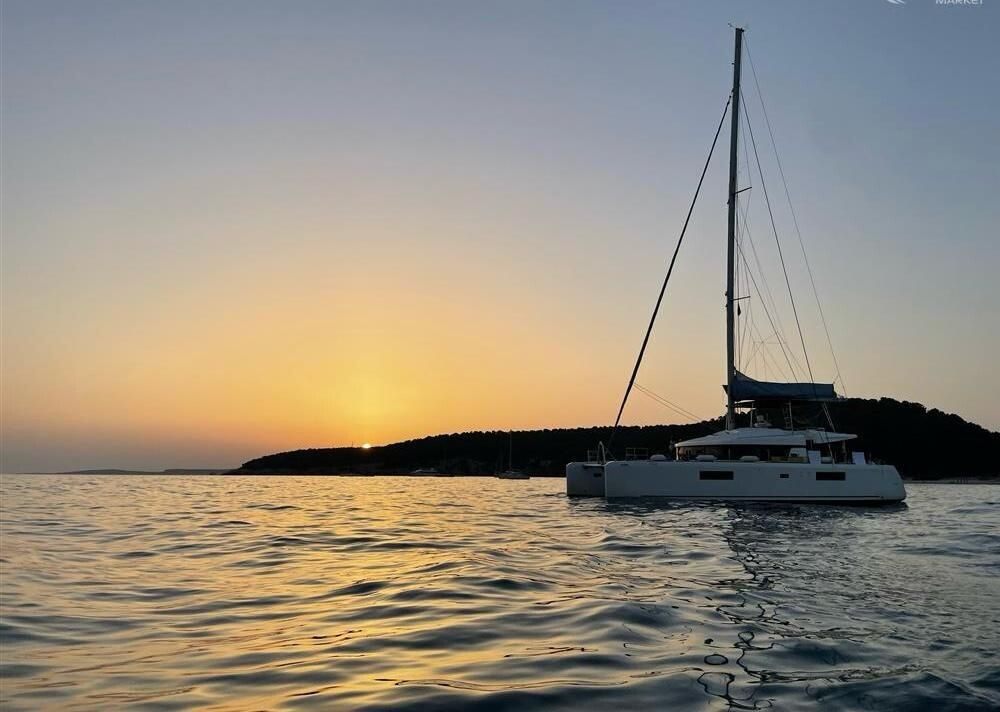 Yacht LAGOON - 52 F "Jolie"