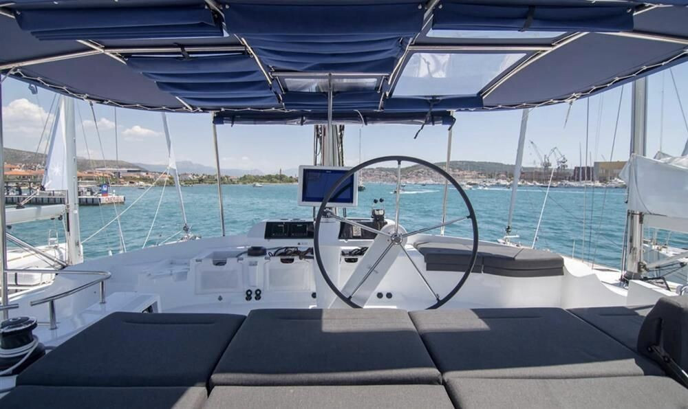 Yacht LAGOON - 52 F "Jolie"