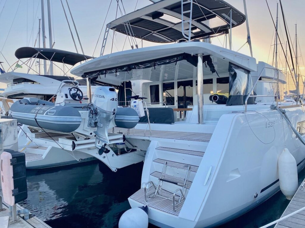 Yacht LAGOON - 52 F "Jolie"