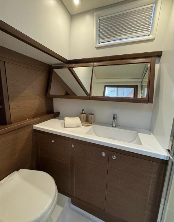 Yacht LAGOON - 52 F "Jolie"