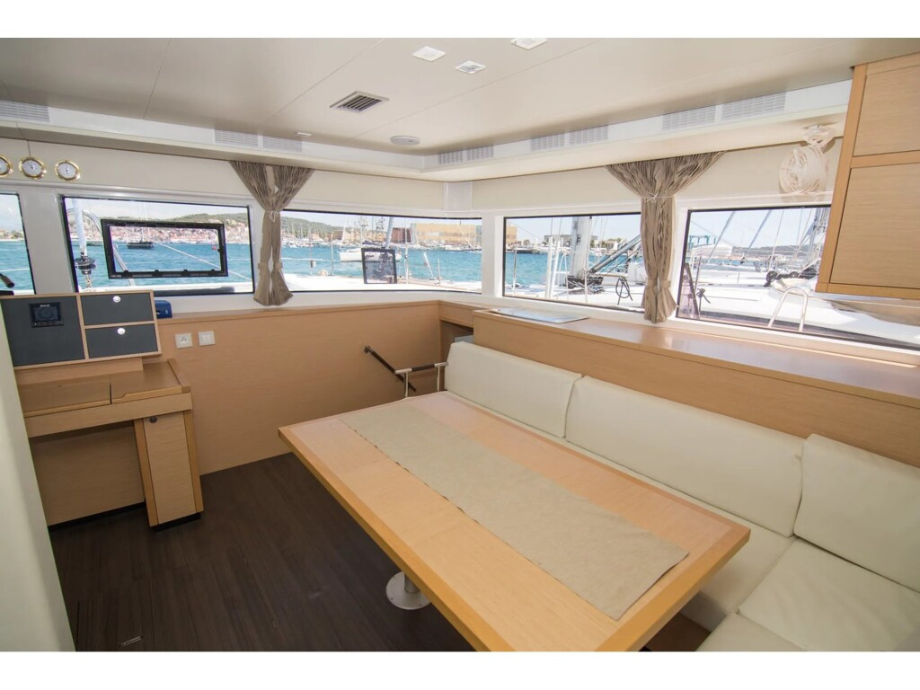 Yacht LAGOON - 52 F "Matarma"