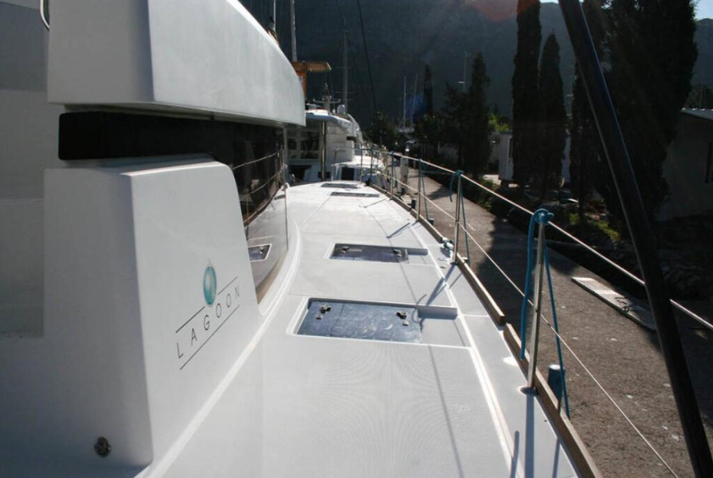 Yacht LAGOON - 52 F "Matarma"