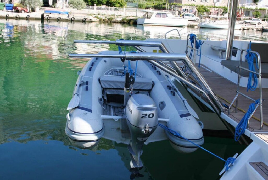 Yacht LAGOON - 52 F "Matarma"