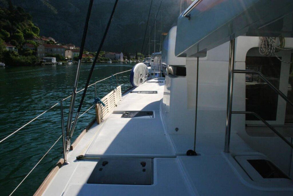 Yacht LAGOON - 52 F "Matarma"