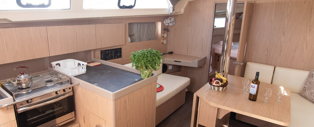 Yacht BENETEAU - Oceanis 41.1 "Aginor"