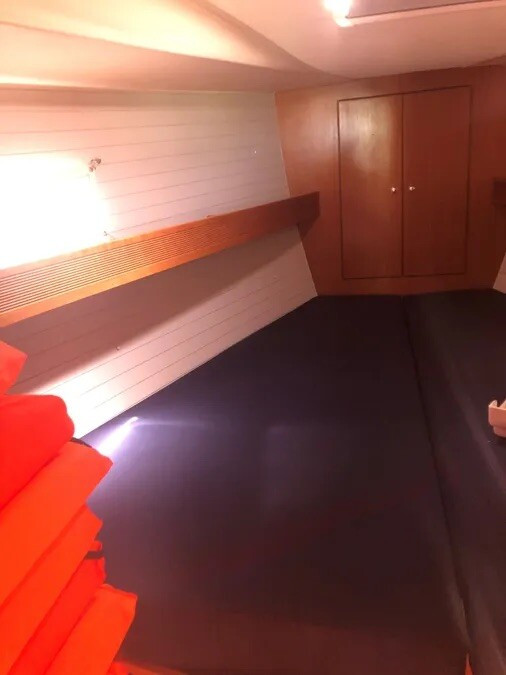 Yacht BAVARIA - 43 Cruiser "Aqua Dream"