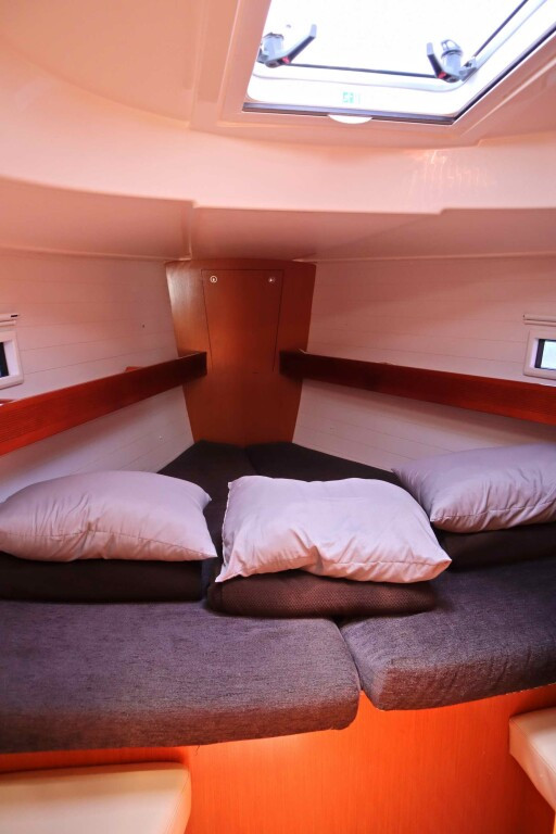 Yacht BAVARIA - Cruiser 40 "Fortuna Redux"