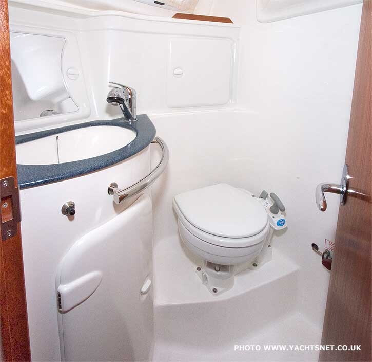 Yacht BAVARIA - 30 Cruiser "Ana"