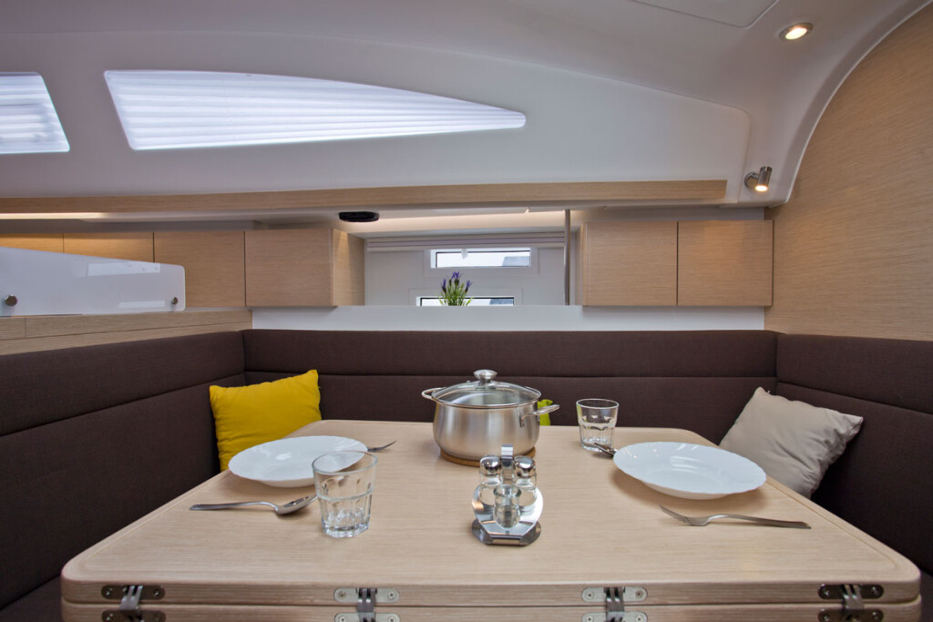 Yacht ELAN - Impression 40 "Silente"