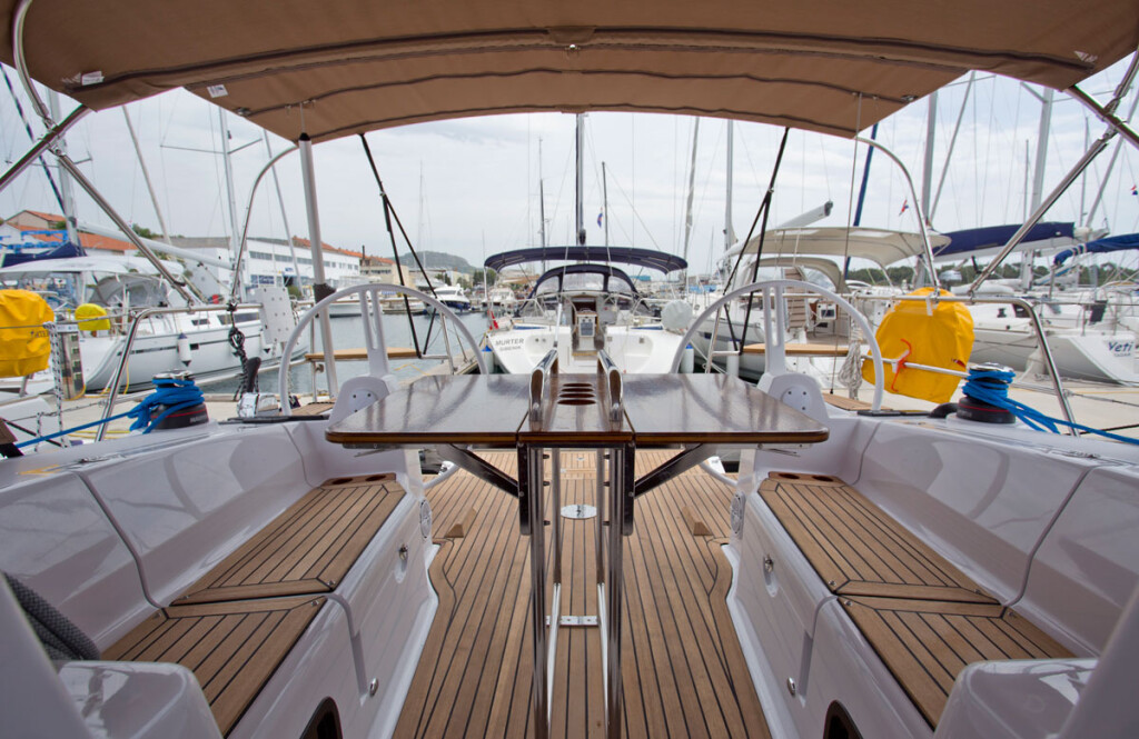 Yacht ELAN - Impression 40 "Silente"