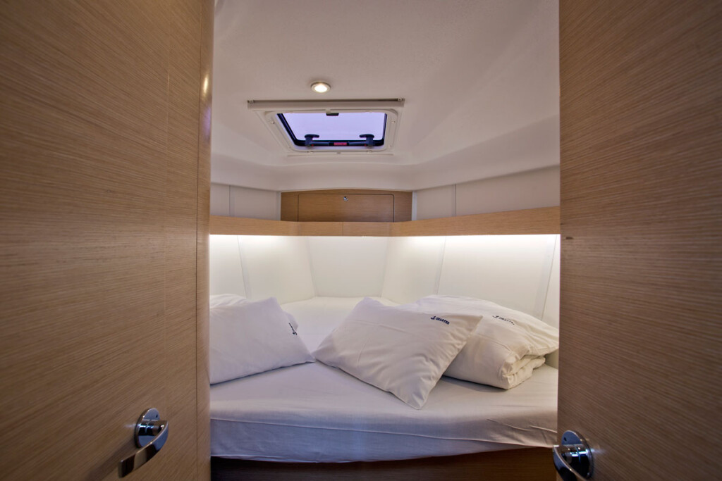 Yacht ELAN - Impression 40 "Silente"