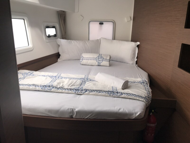 Yacht LAGOON - 42 "Sammy"