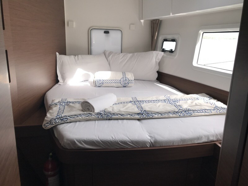 Yacht LAGOON - 42 "Sammy"