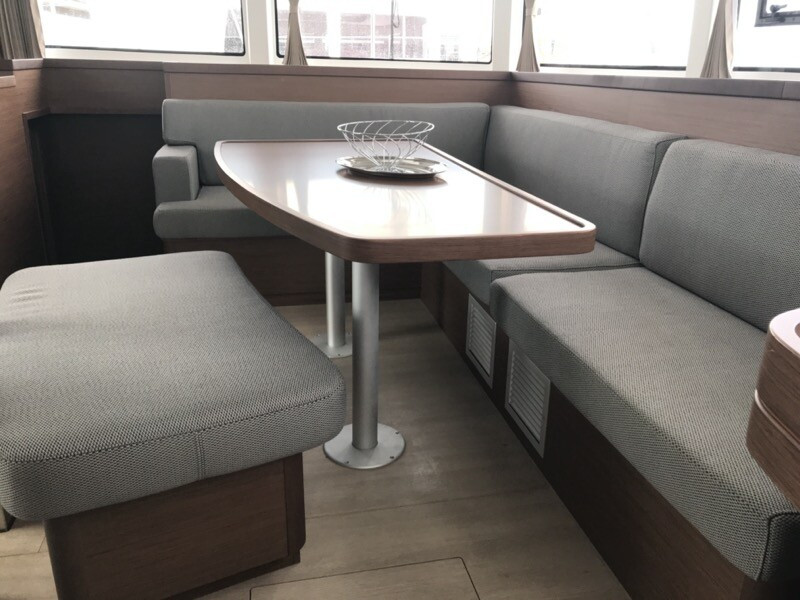 Yacht LAGOON - 42 "Sammy"