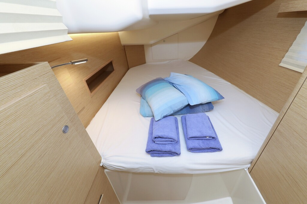 Yacht HANSE - 458 "Terna"