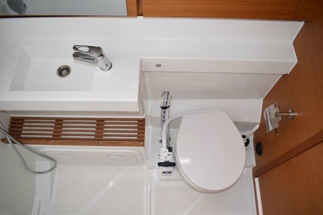 Yacht JEANNEAU - Sun Odyssey 440 "Proud Mary"